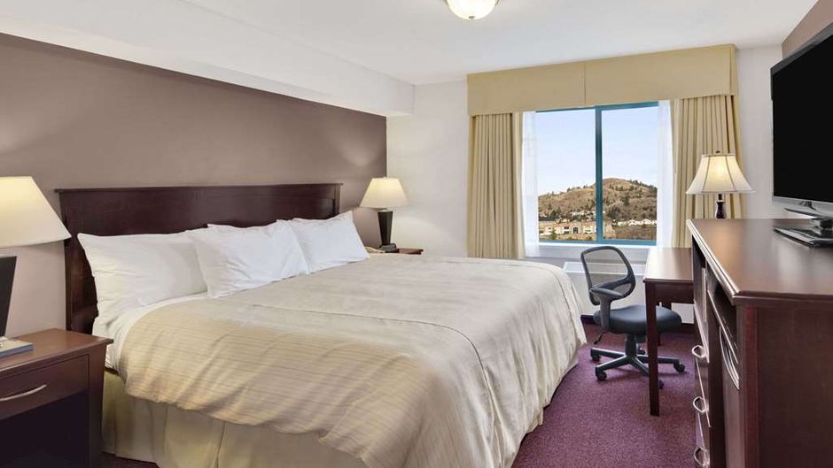Days Inn Kamloops Room
