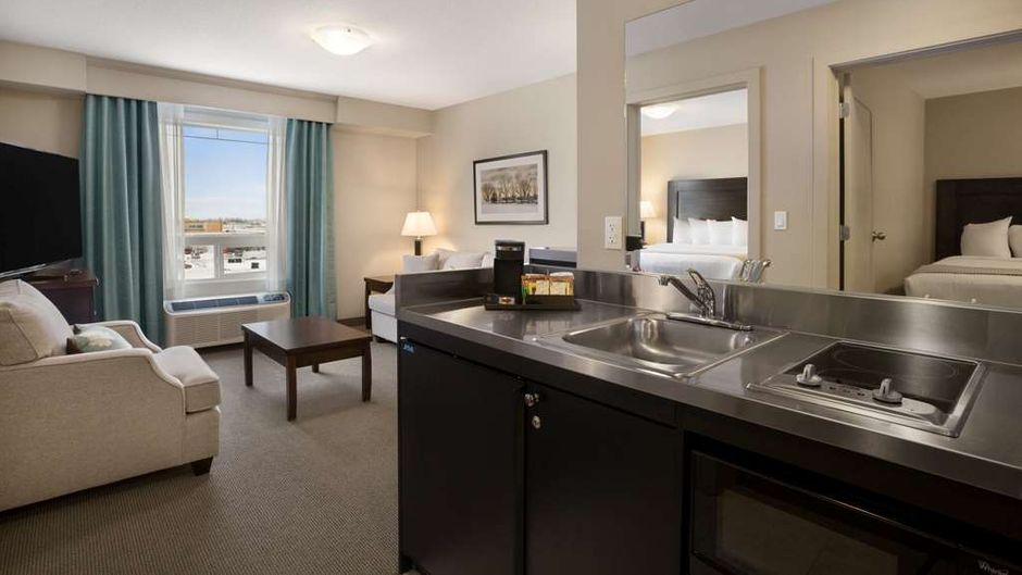 Ramada Emerald Park Regina East Suite