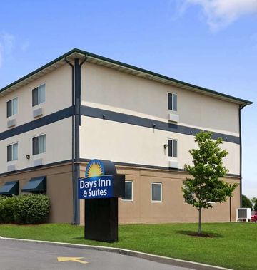 Days Inn & Suites Romeoville