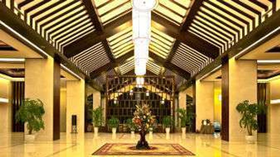 Ramada Suzhou Luzhi Lobby