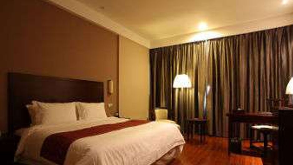 Ramada Suzhou Luzhi Room