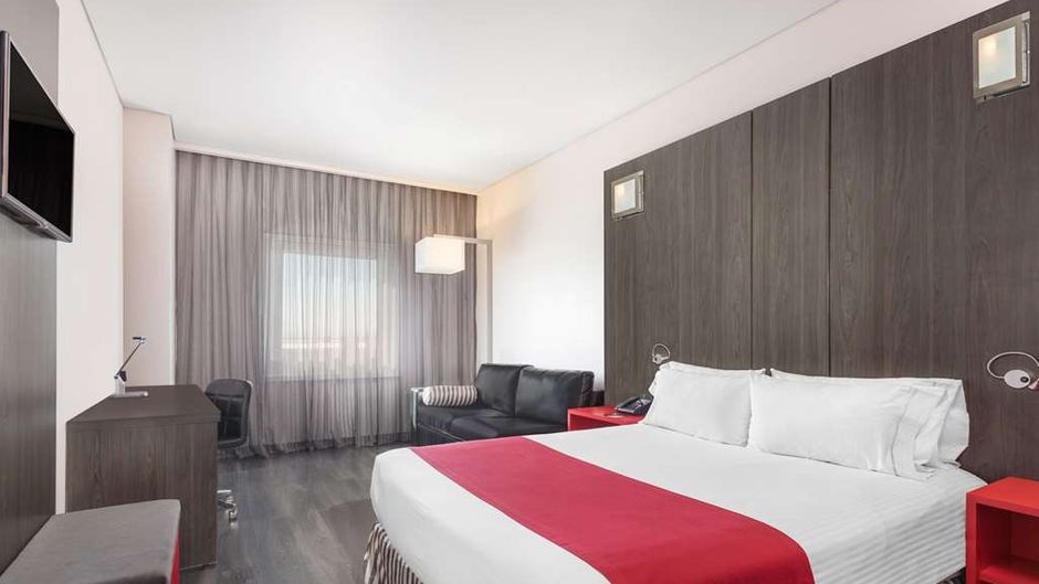 Ramada Encore Queretaro Room