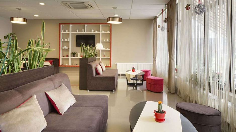 Ramada by Wyndham Lviv Restaurant