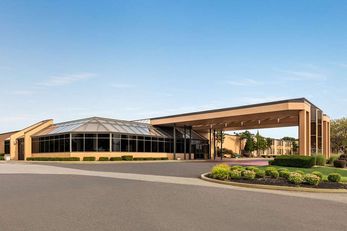 Days Hotel Allentown Airport