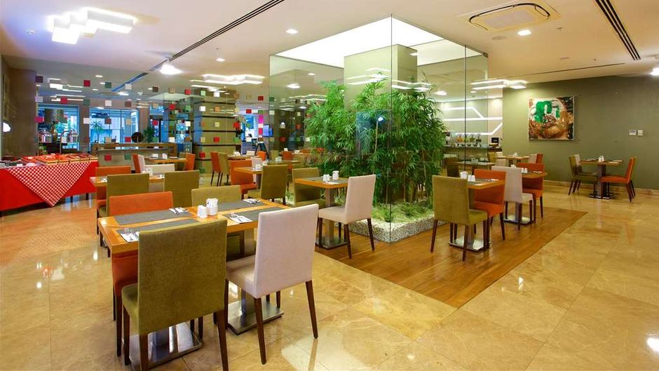 Ramada Istanbul Taksim Restaurant