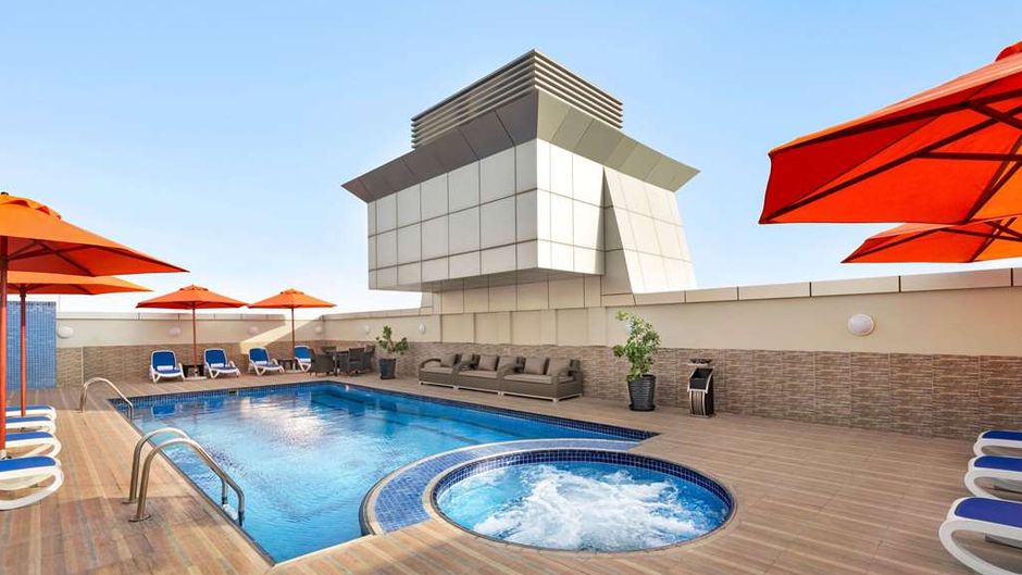 Ramada Deira Dubai Hotel Pool