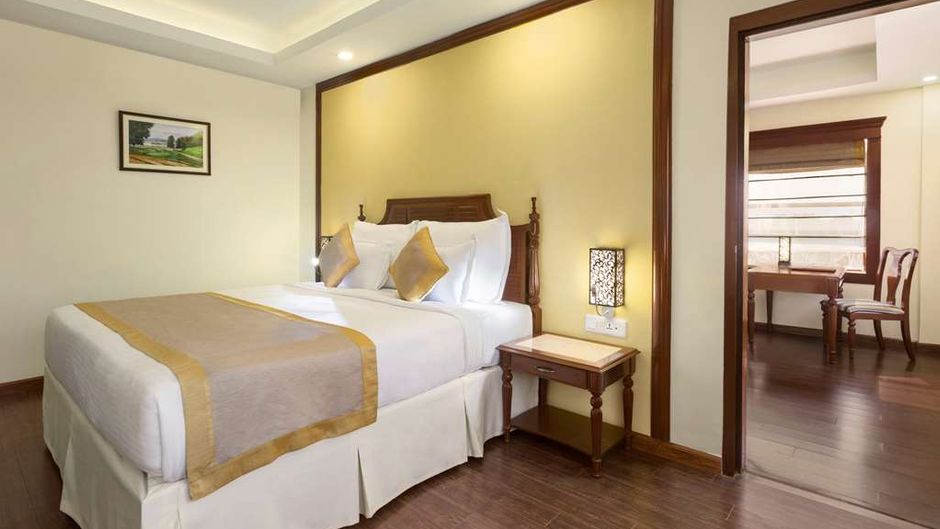 Ramada by Wyndham Jamshedpur Suite
