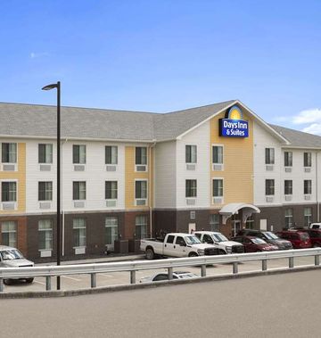 Days Inn & Suites Belmont