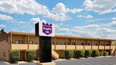 Knights Inn Page