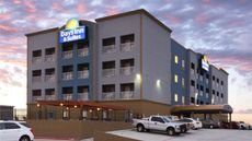 Days Inn & Suites Galveston West/Seawall