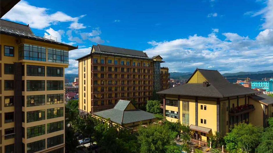 Ramada Plaza Xishuangbanna Exterior