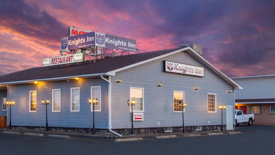 Knights Inn Woodstock Exterior