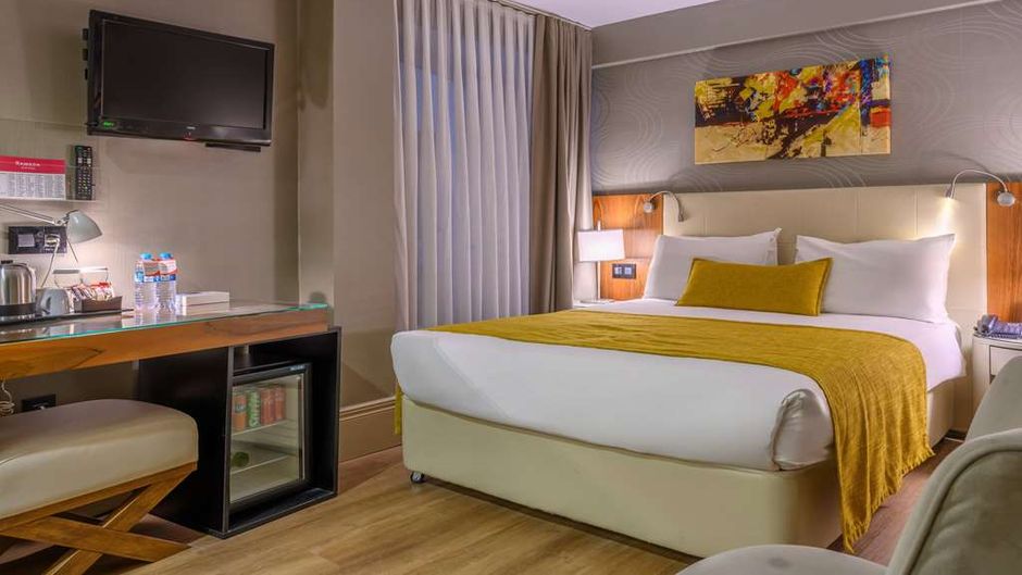Ramada Istanbul Grand Bazaar Room