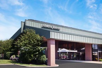 Howard Johnson by Wyndham Evansville E.