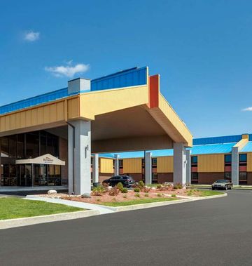 Baymont Inn & Suites Muncie