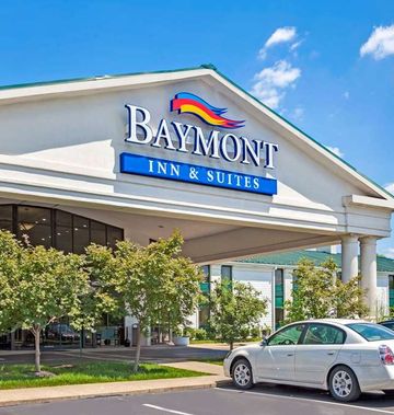 Baymont Inn/Suites Louisville Arpt South