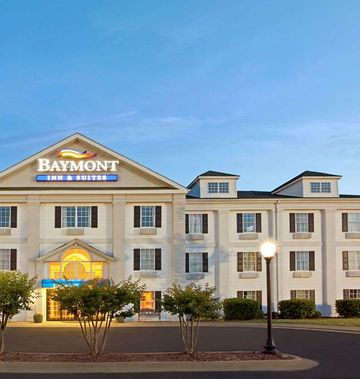 Baymont Inn & Suites, Pearl