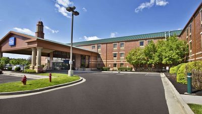 Baymont Inn & Suites Cedar Bluff
