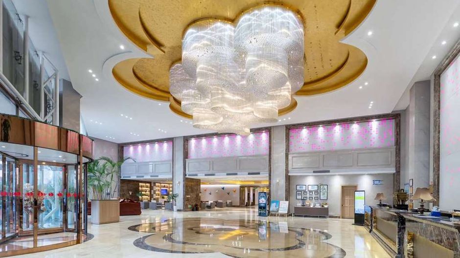 Ramada Linyi North Lobby