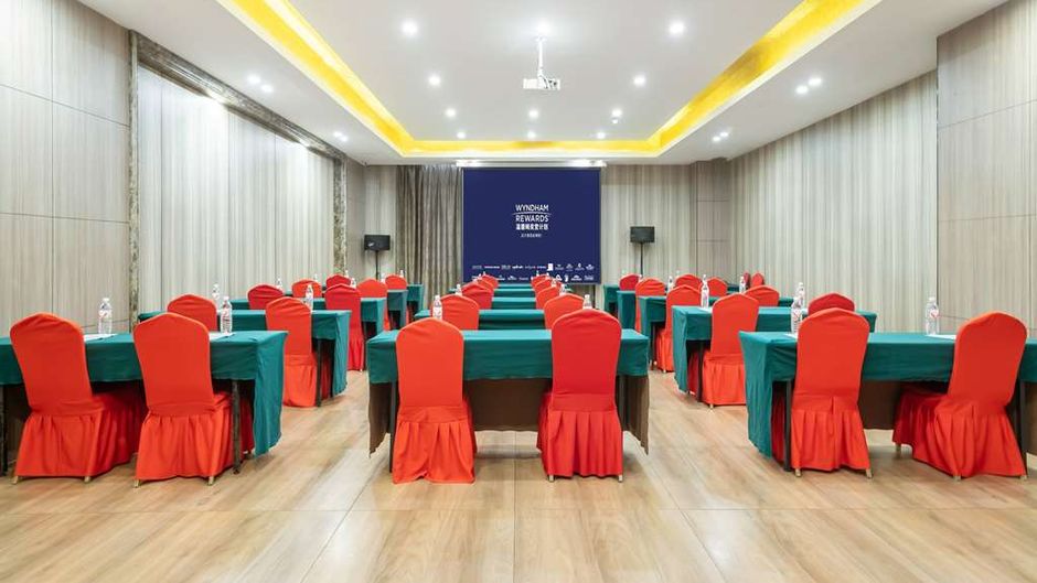 Ramada Linyi North Meeting
