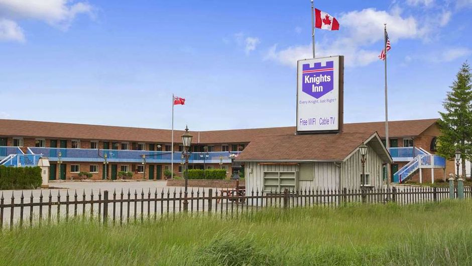 Knights Inn Lindsay Exterior