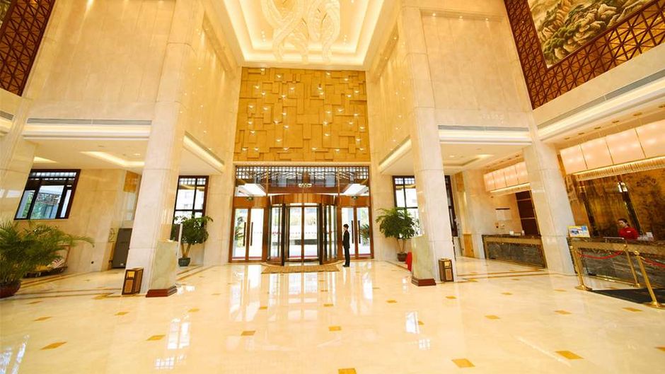 Ramada Wuyishan Lobby