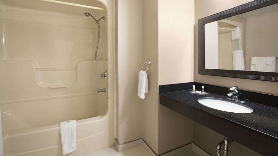 Days Inn Stouffville Room