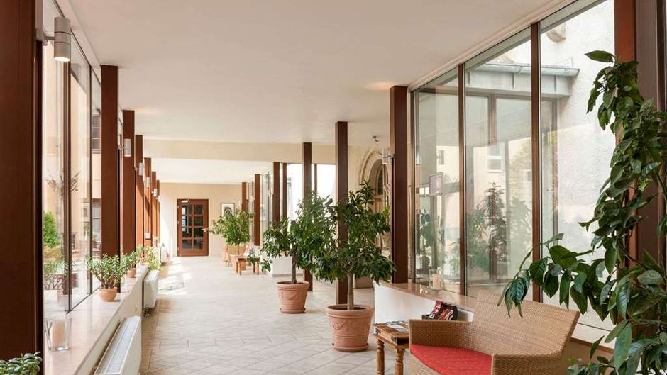Wyndham Garden Quedlinburg Stadtschloss Lobby