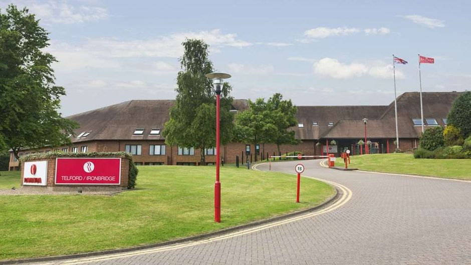 Mercure Telford Centre Hotel Exterior
