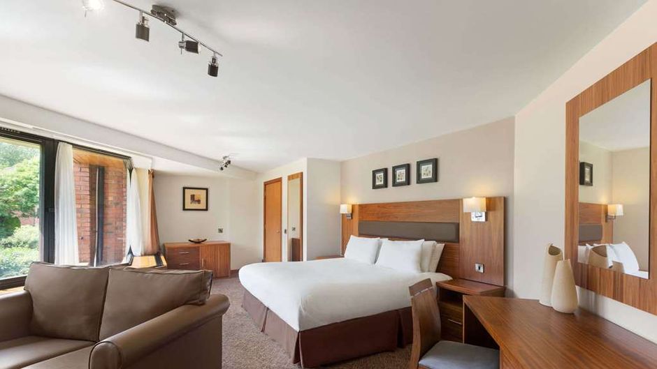 Mercure Telford Centre Hotel Room