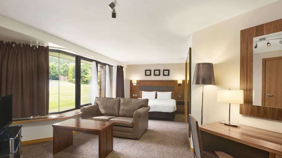 Mercure Telford Centre Hotel Room