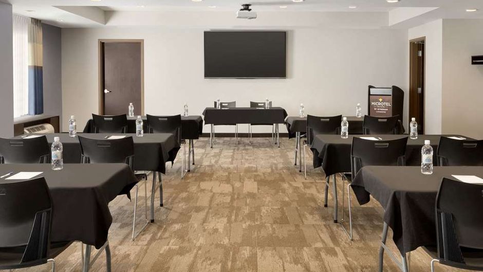 Microtel Inn & Suites Lloydminster Meeting