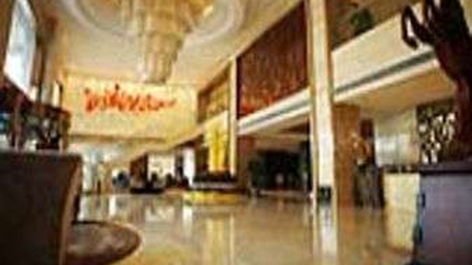 Ramada Plaza Weifang Lobby
