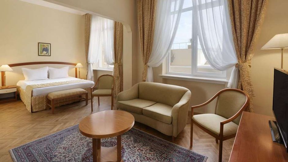 Ramada Plovdiv Trimontium Room