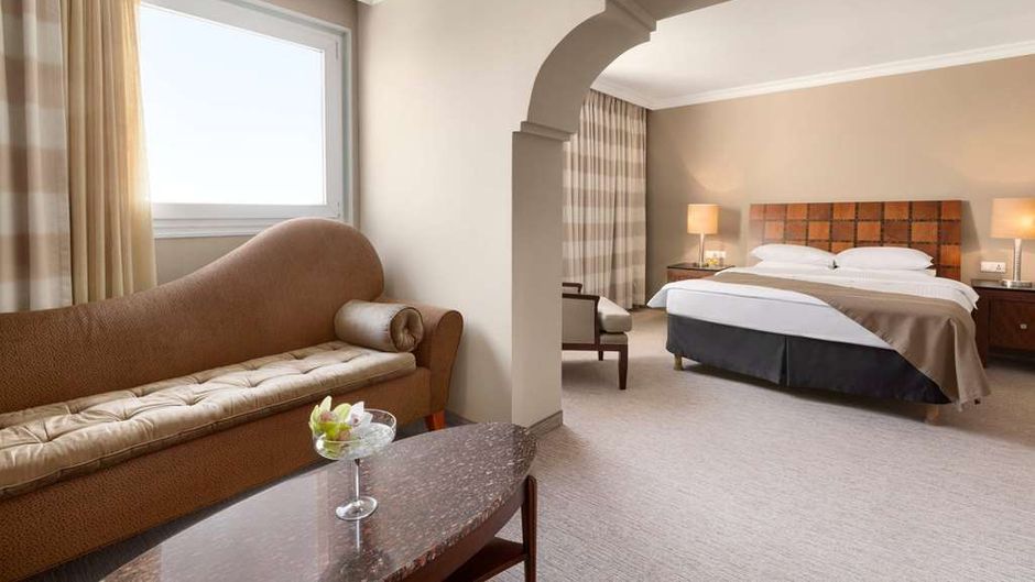 Ramada Sofia Suite
