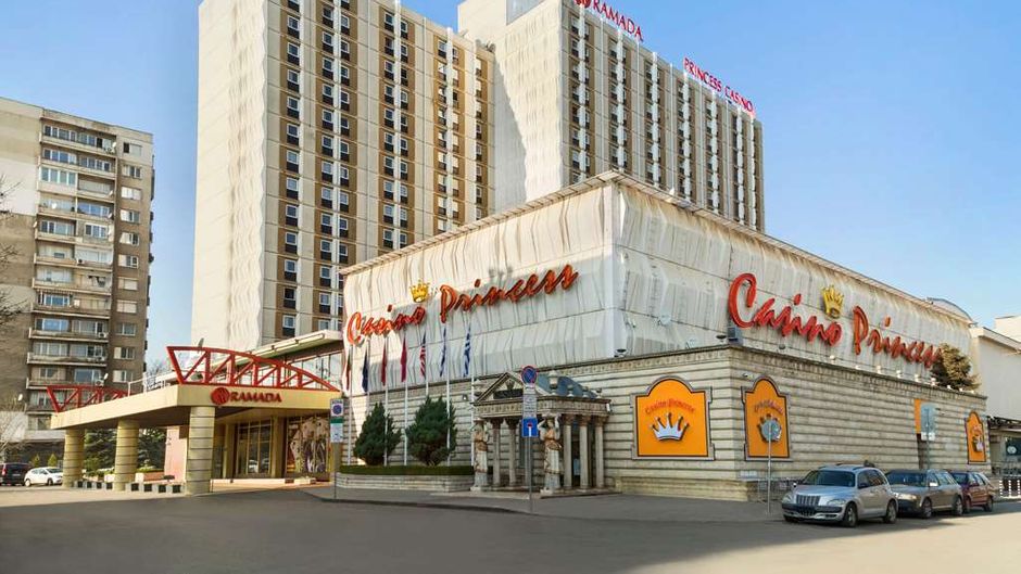 Ramada Sofia Exterior