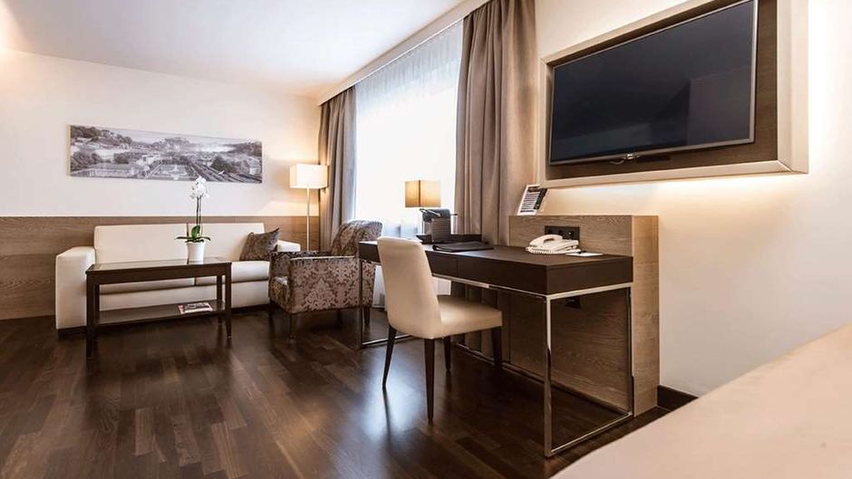 Radisson Blu Hotel & Conference Centre Room