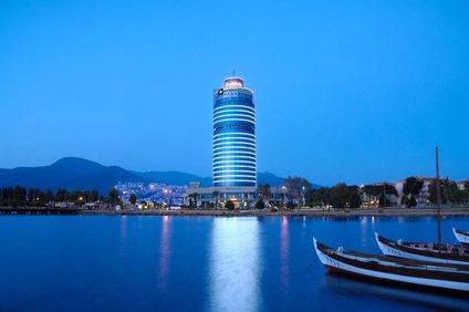 Wyndham Grand  Izmir Ozdilek