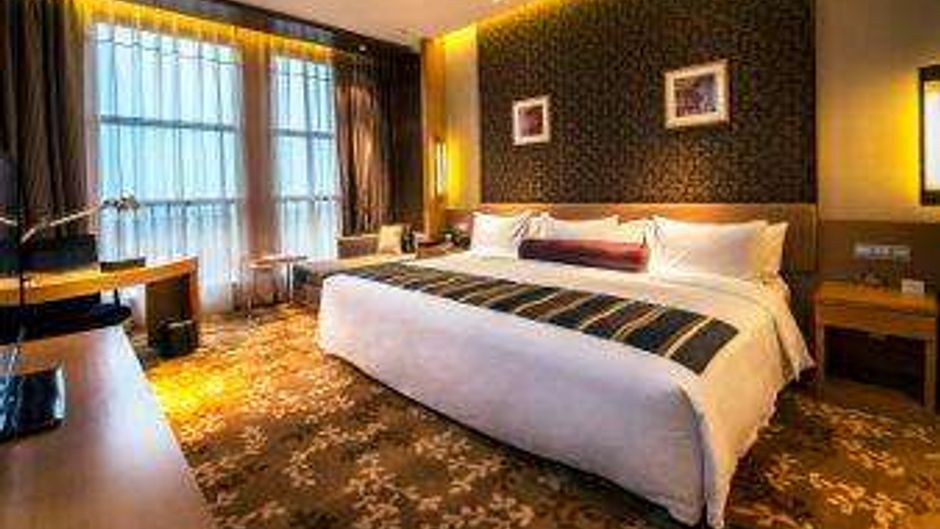 Howard Johnson Puhui Plaza Room