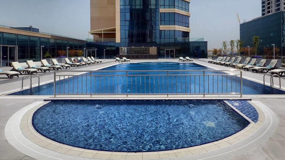 Wyndham Grand İstanbul Levent Pool