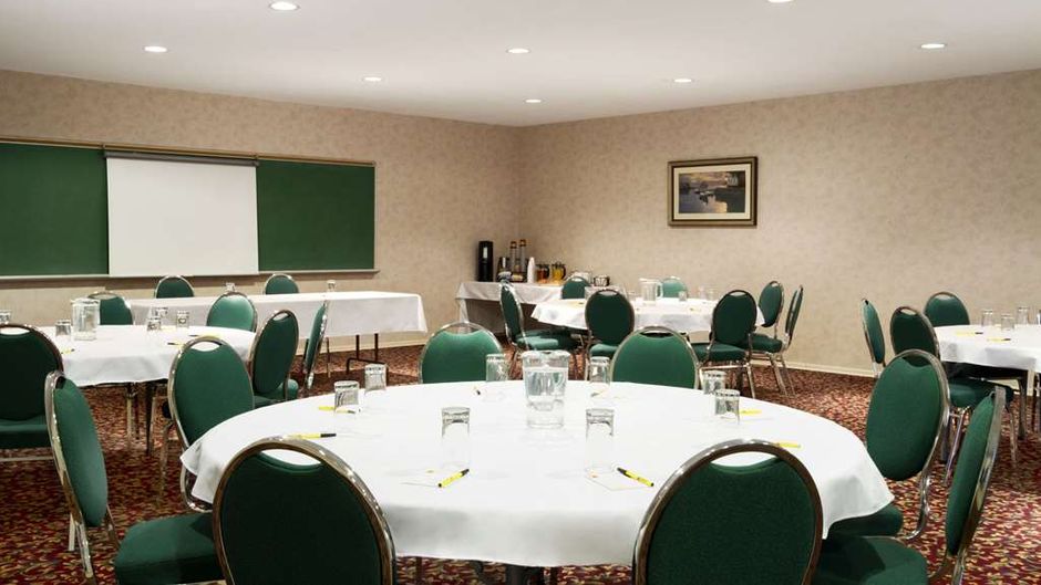 Super 8 Brockville Meeting