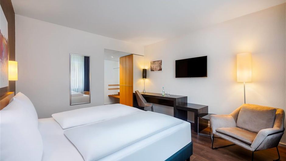 Greet Hotel Potsdam Room