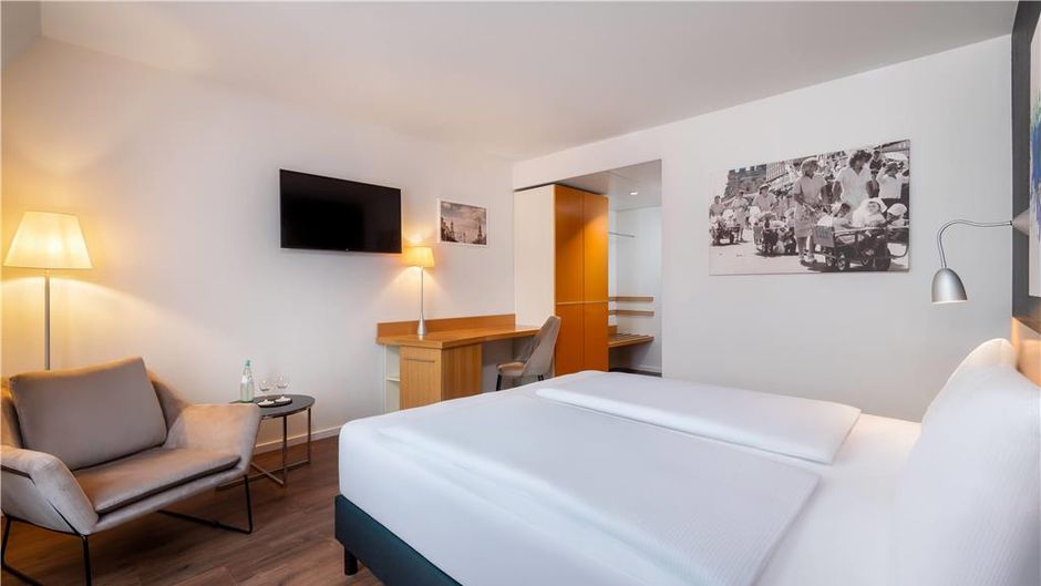 Greet Hotel Potsdam Room