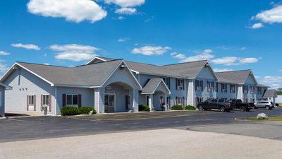 Baymont Inn & Suites Marinette