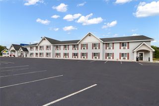 Baymont Inn & Suites Marinette