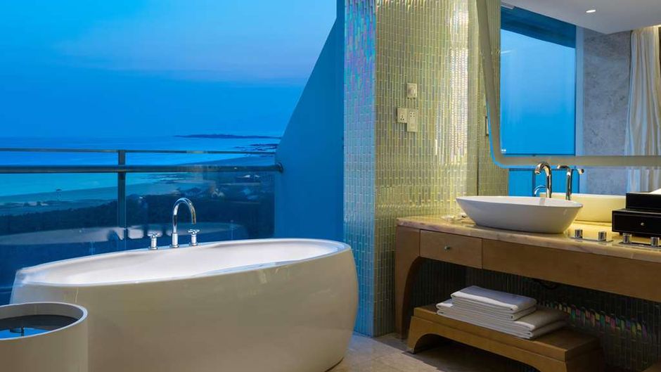 Wyndham Grand Qingdao Suite