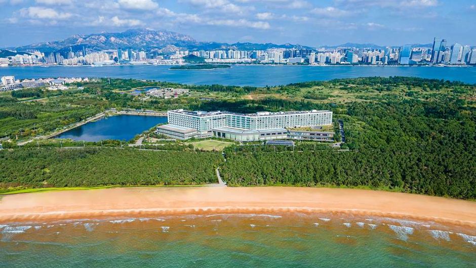 Wyndham Grand Qingdao Exterior
