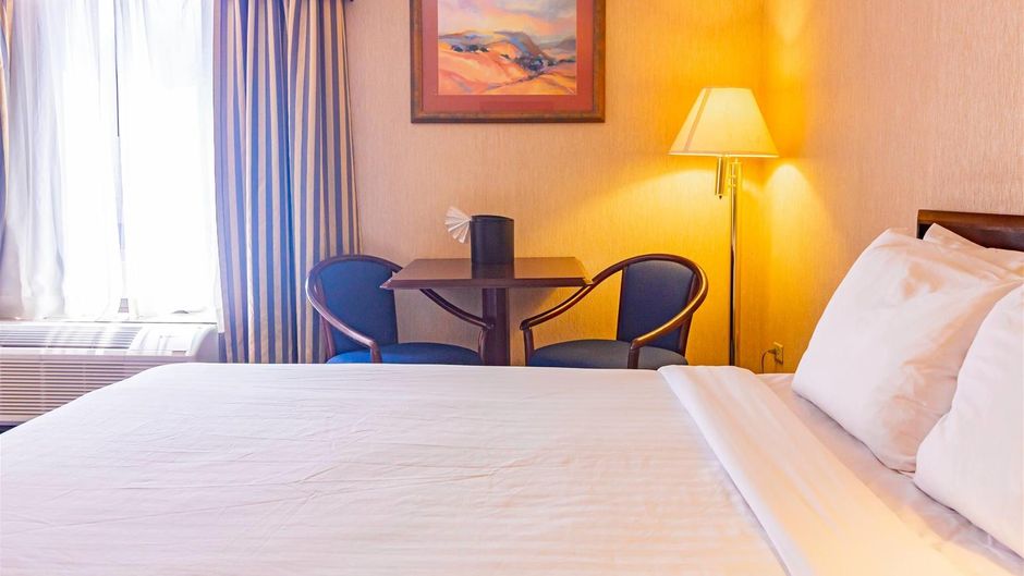 Wyndham Garden Monterrey Norte Room