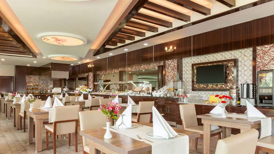 Ramada by Wyndham Usak Restaurant