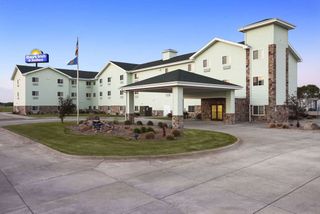 Days Inn & Suites Columbus East